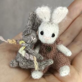 [AmazingToys, Анна Батина] Зайка малыш (2026)