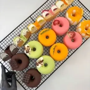[Кондитерская онлайн школа Ze.firka] Donut cakes. Тариф «Пончик VIP» (Алена Зефирка)